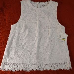 Kensie NWT white lacy tank medium.